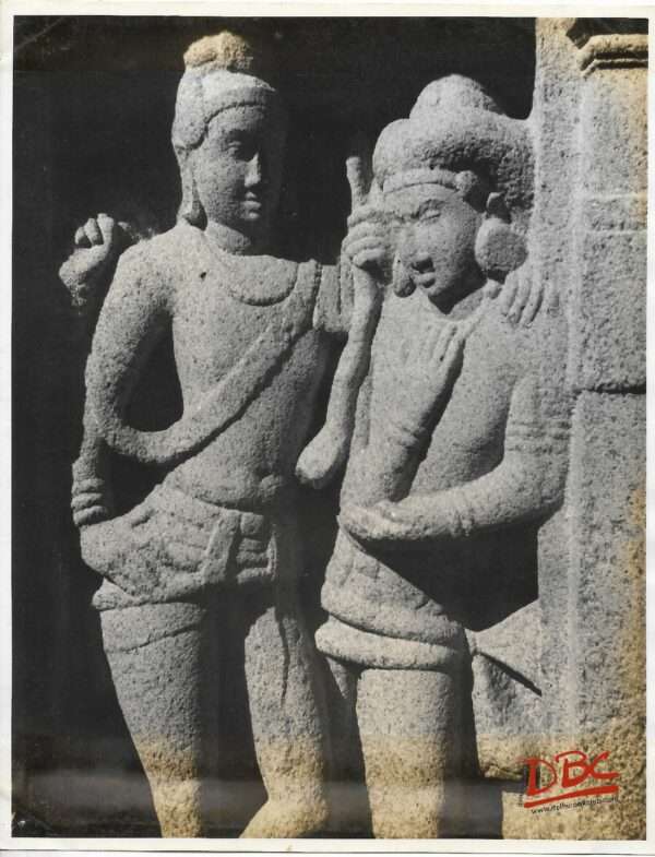 Mahabalipuram : Panel of Dhamaraj Ratha  Siva & Chandesvara