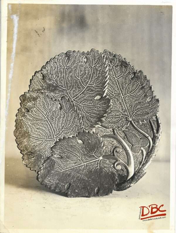 Leaf Shaped Plate (Iran)