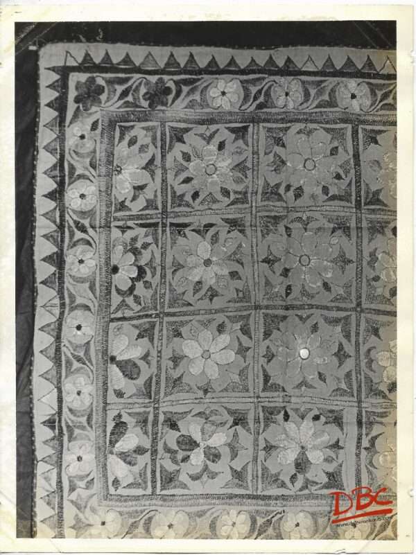 Tex (Embroidered Square Piece)