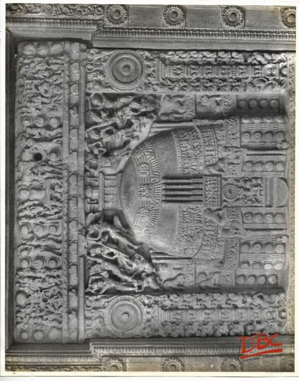 Amaravatu - Stupa Slab From Madras Museum