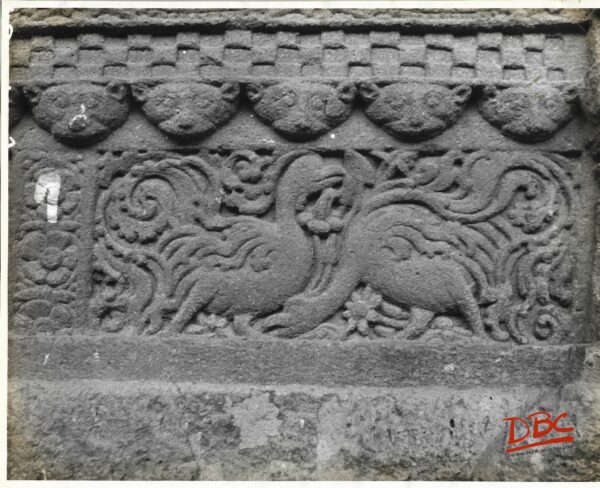 Ajanta Fecade Detials of Two Birds