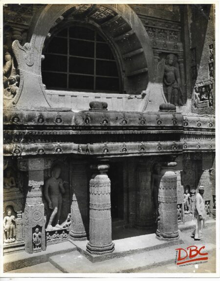 Ajanta Cave No. 19 - Chitya - Outer Façade