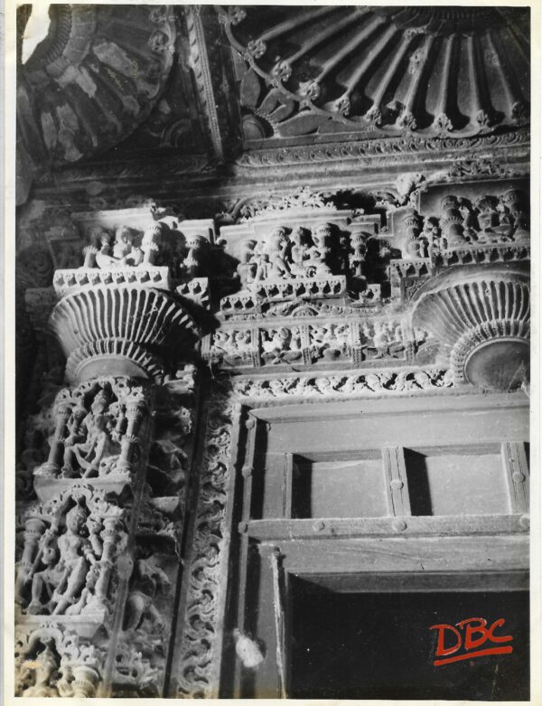 Nagaur - Mahadev Temple - Detials of the Portal of Sanctum