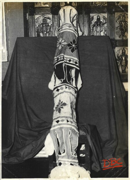 Toran Applique Pillar