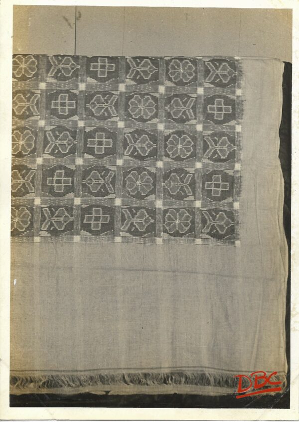 Telia Rumal Sari Cotton Andhra Predesh